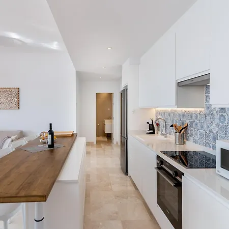 Апартаменты Paraiso Pueblo Luxurious Penthouse 360º Sea Views - 2603 *