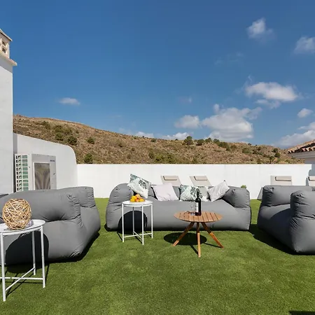Apartment Paraiso Pueblo Luxurious Penthouse 360º Sea Views - 2603 Estepona