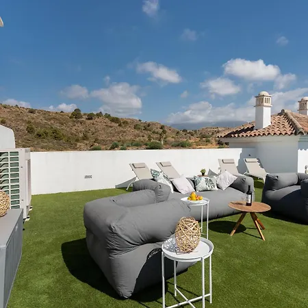 Paraiso Pueblo Luxurious Penthouse 360º Sea Views - 2603 アパート エステポナ